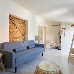 Santa Marinha Apartment
