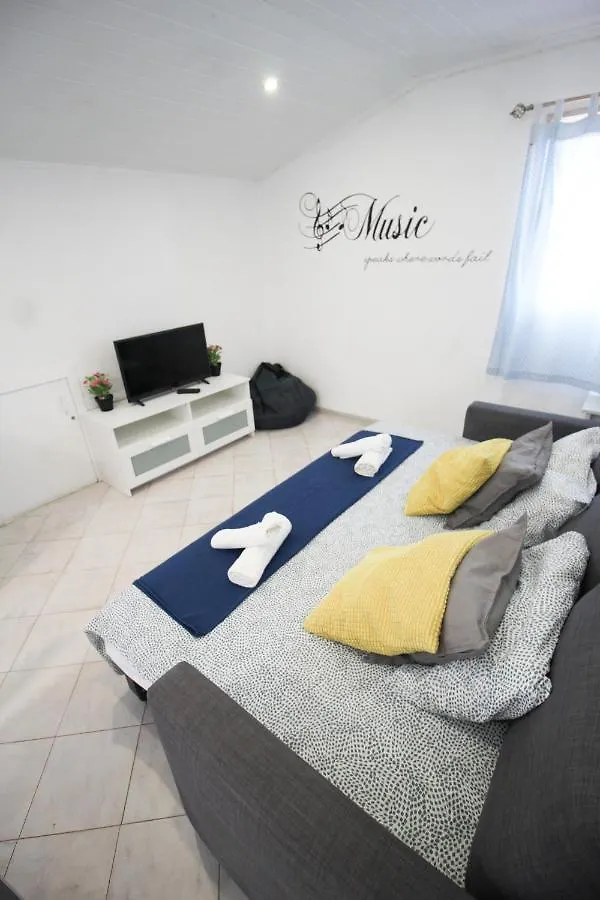Apartamento Oriente DNA Studios Lisboa Portugal