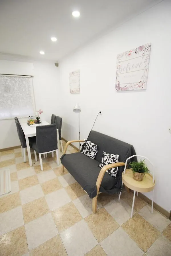 Apartment Oriente DNA Studios Lissabon