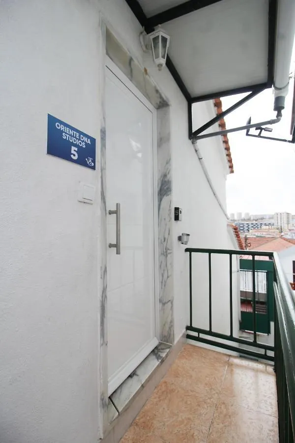 Oriente DNA Studios Lissabon Apartment