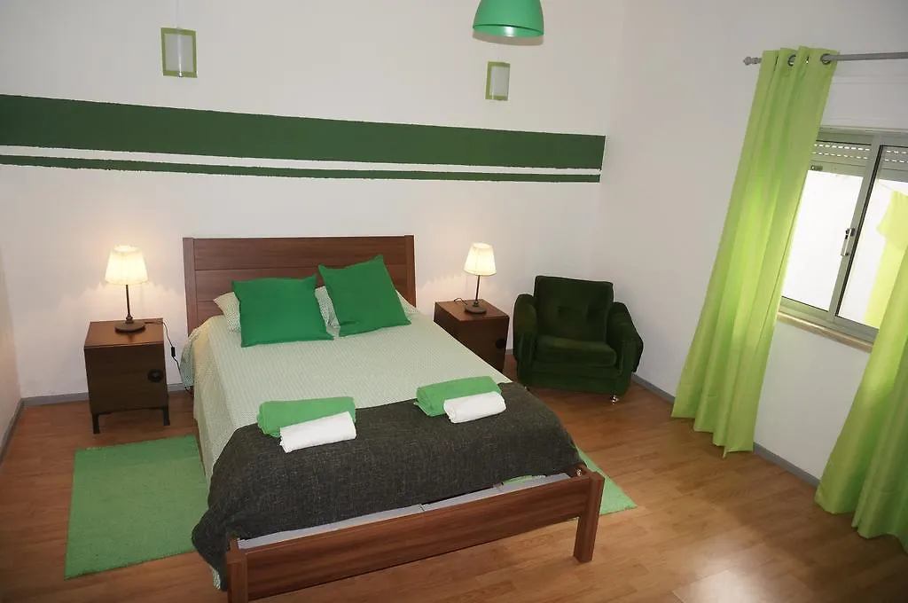 Apartment Oriente DNA Studios Lissabon